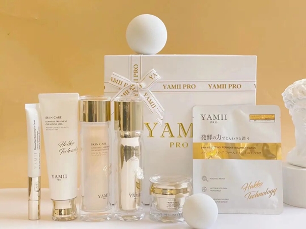 1635931903933524.jpg 護膚品進口代理報關公司_副本.jpg